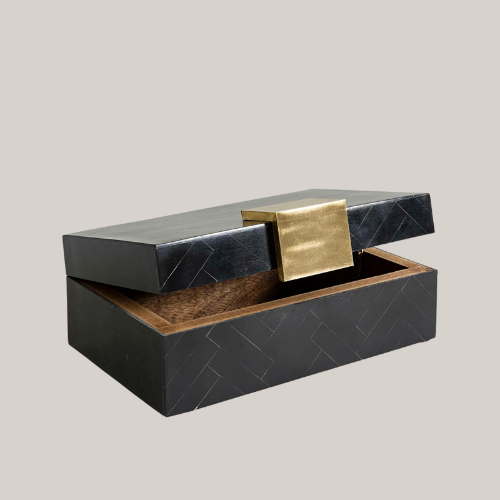 Lisse Black Resin Box